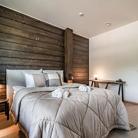 Lumière Penthouse By Aavalevi