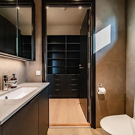 Fjaellen Lumiere Penthouse Ski-in Ski-out By Aavalevi Appartement Levi